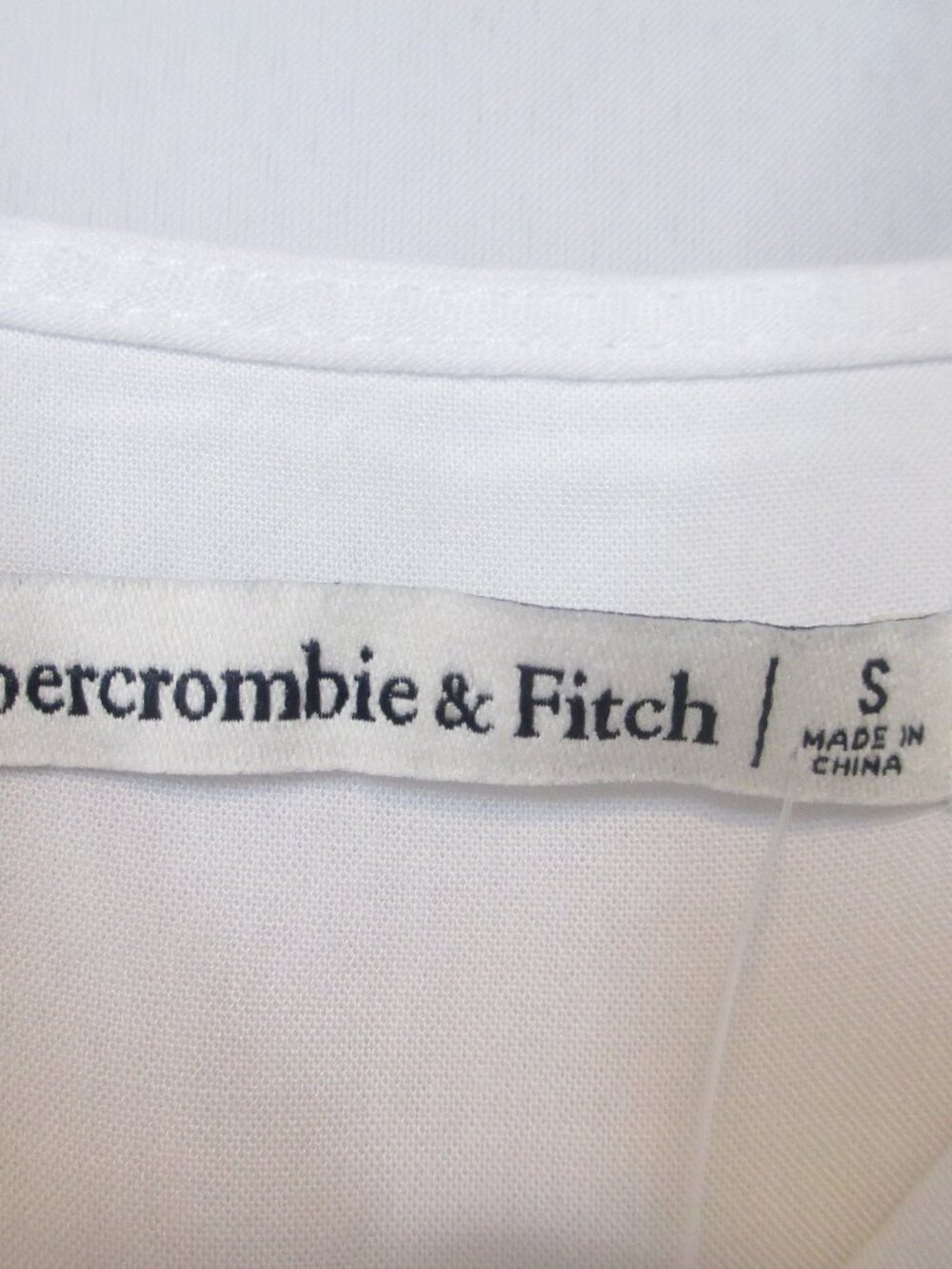 NWT Abercrombie & Fitch White Flowy Cami Tank Top Y2K Minimal Chic Small - Picture 4 of 6